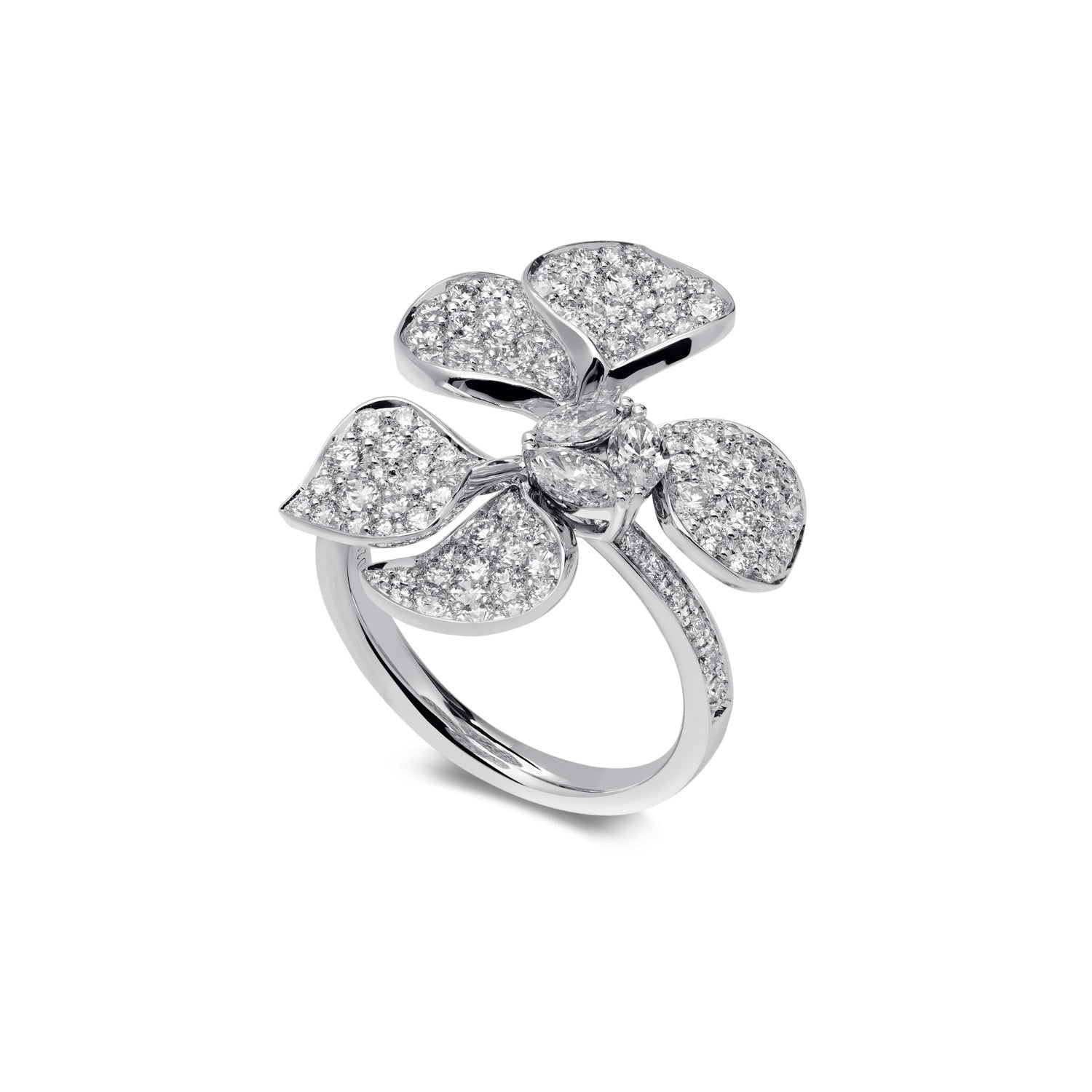 À FLEUR DE PARIS Diamond Ring