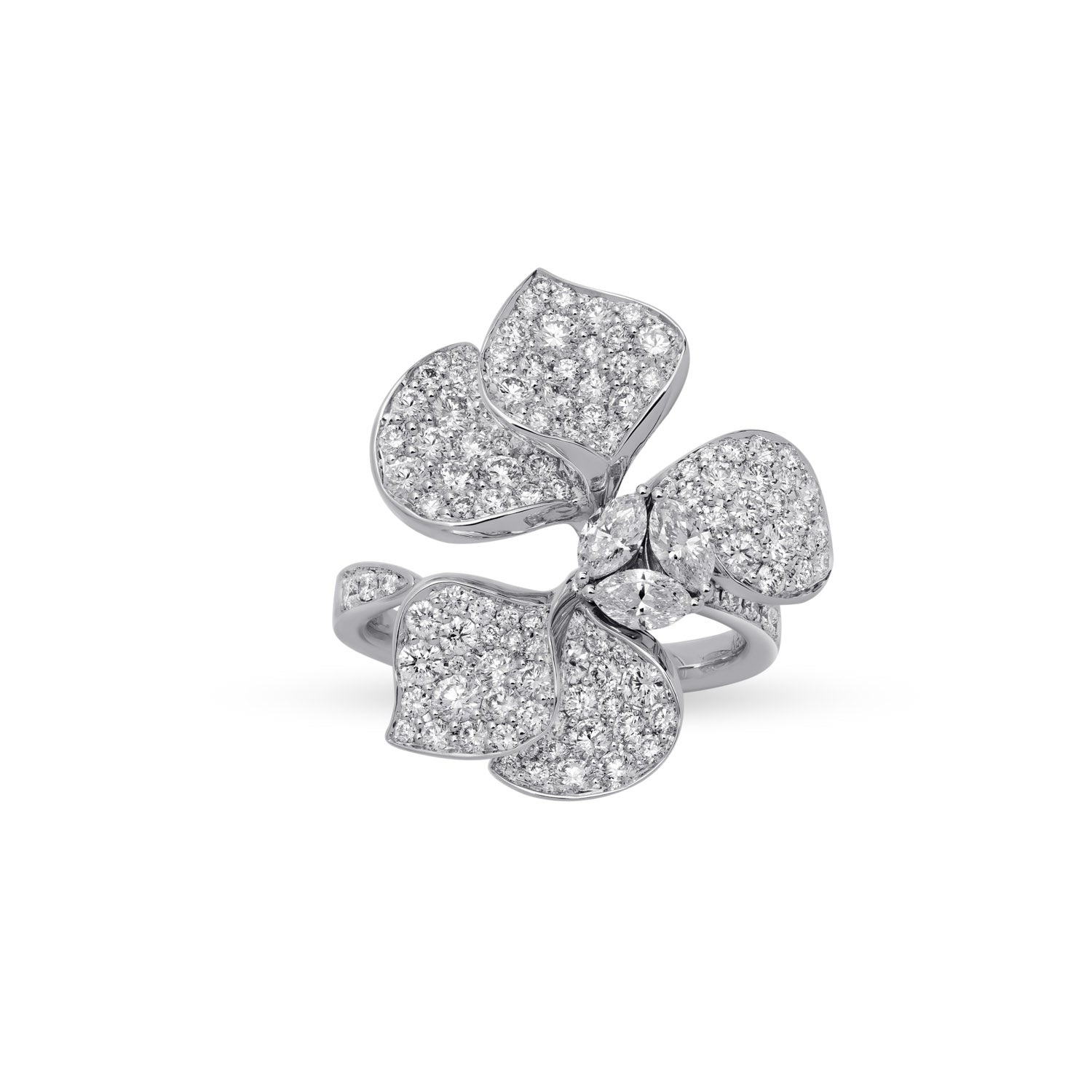 À FLEUR DE PARIS Diamond Ring