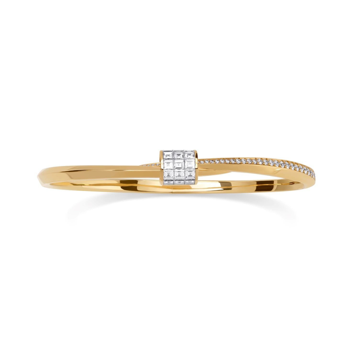 HOLD ON TIGHT Knot Bangle